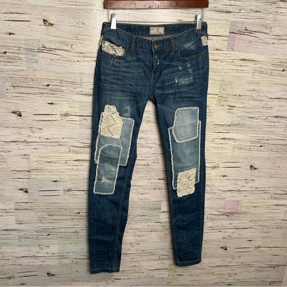 Free People Haynes Patchwork Crochet Jeans size 26 dark wash boho unique lace - Picture 1 of 8